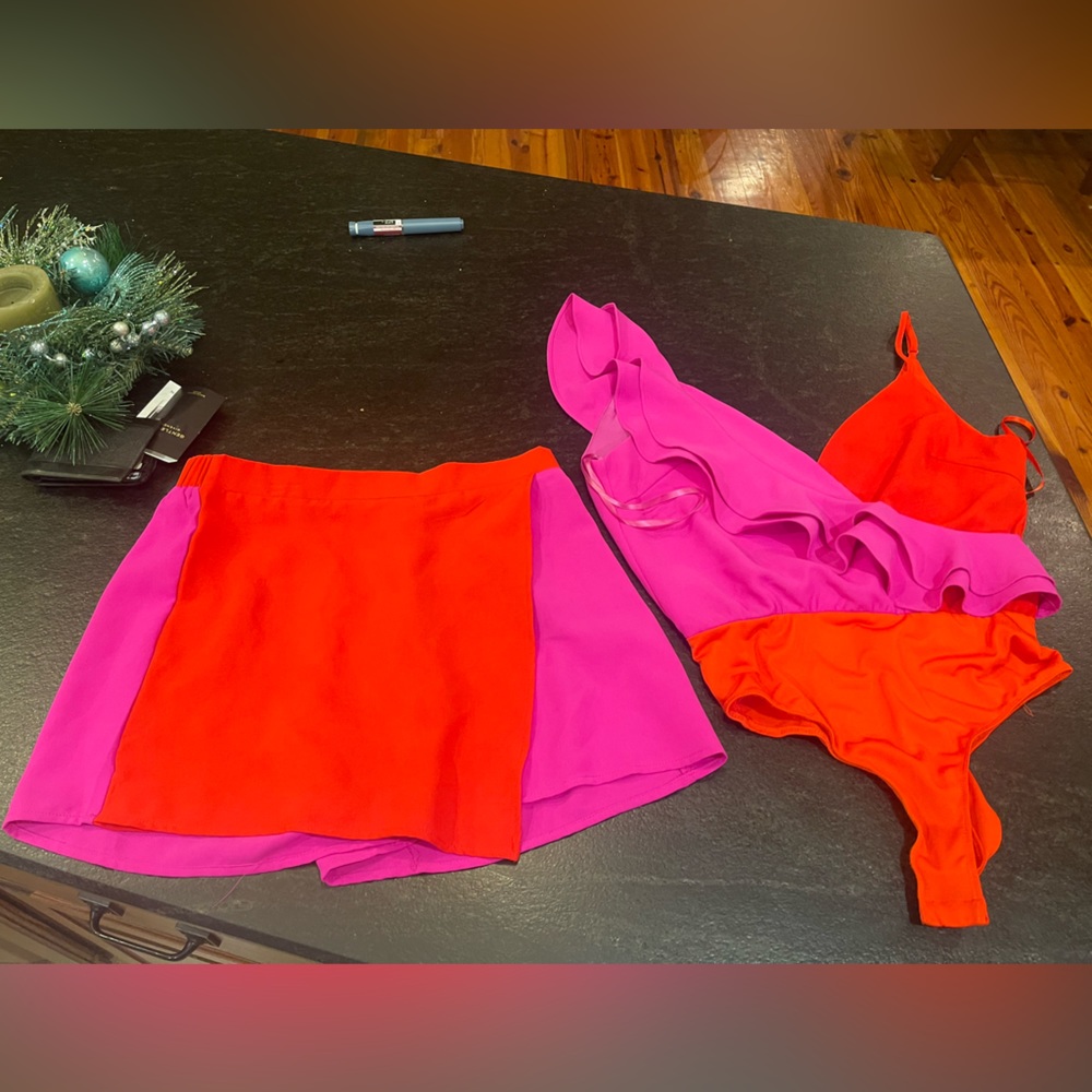 PINK + RED COLOR-BLOCK two piece boutique set!!